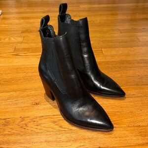 Dolce Vita Black Pointed Toe Elastic Chelsea Booties